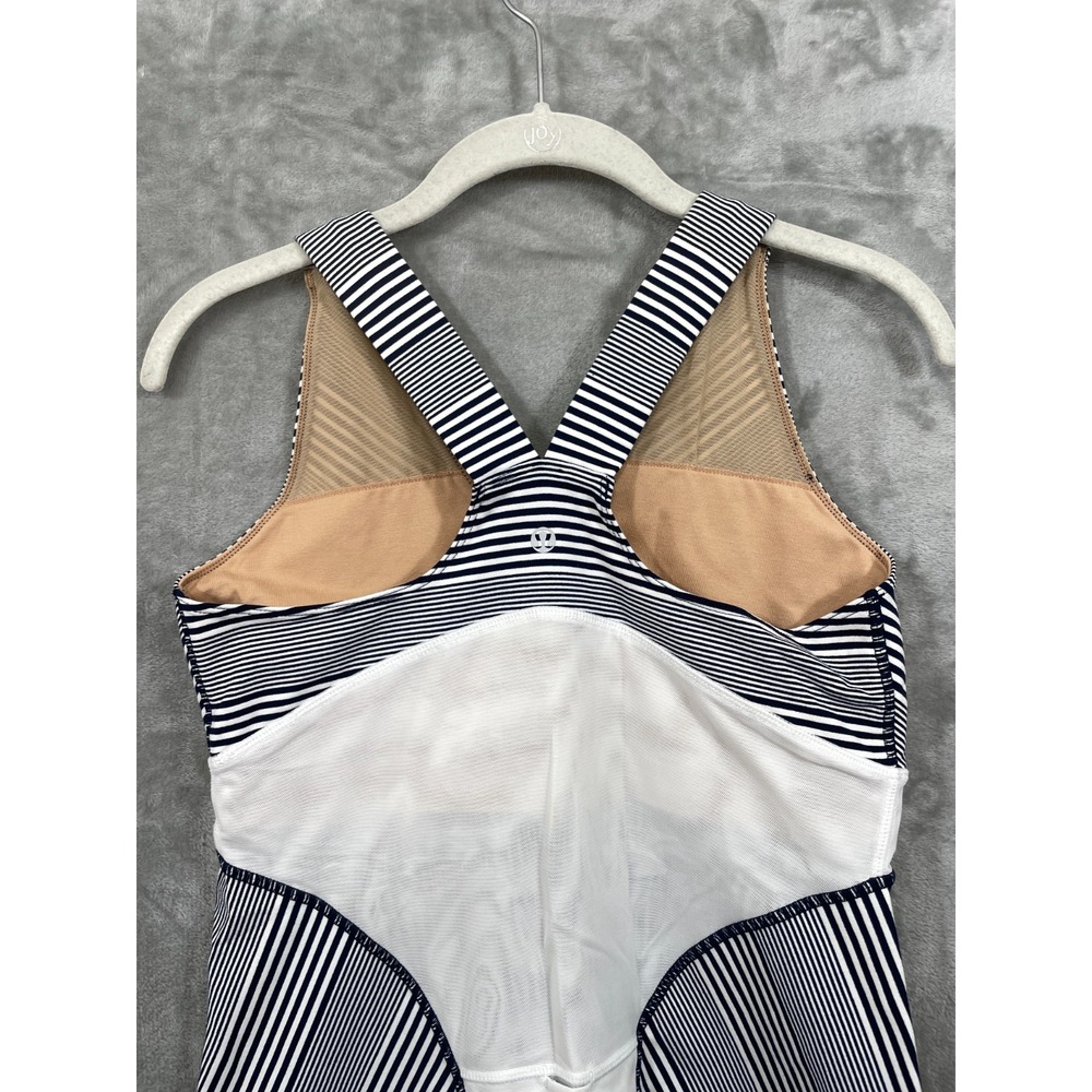 LULULEMON SIZE 10 TANK TOP MESH BACK YOGA TANKINI BLUE WHITE STRIPED PADDED - Picture 3 of 8